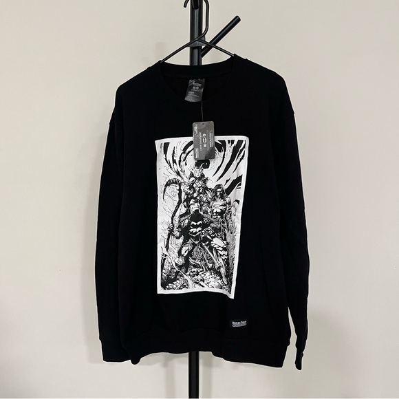 DC Other - DC Black and White Graphic Sweatshirt